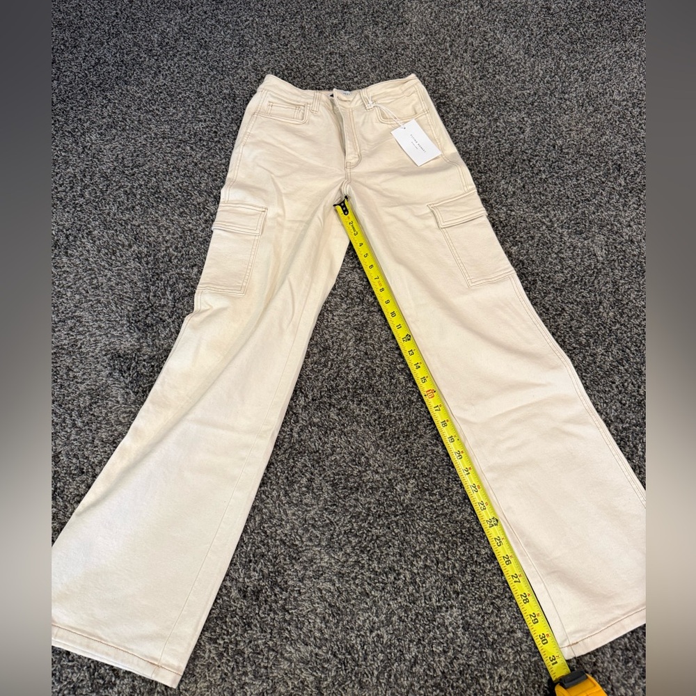 Flying Monkey Cream Cargo Pants wide leg.  NWT size 28